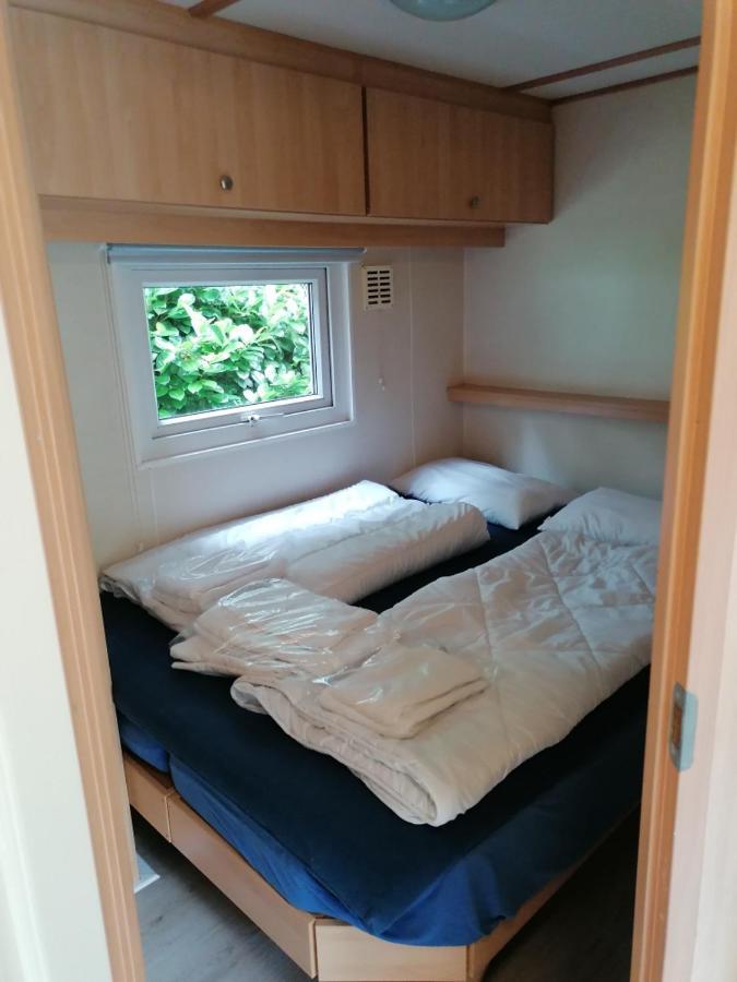 Chalet 4-6 Personen Epe F15 Van Alle Gemakken Voorzien Max Aantal Volwassen Personen Bedraagt 4 Exterior photo